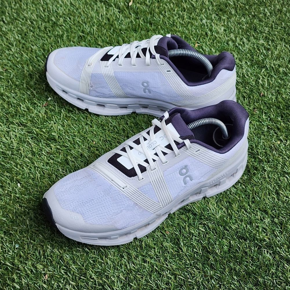 ON CLOUDGO - Womens Sneakers - SIZE 10